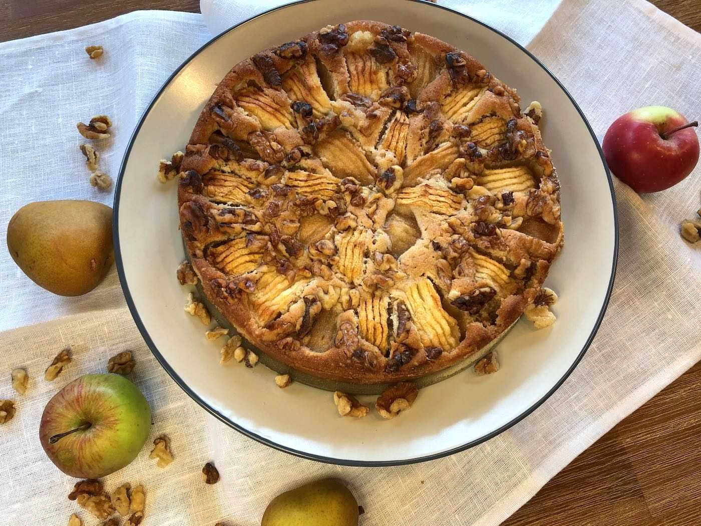 HeartAndSoul-EasyVeganLiving-ApfelBirnenKuchen1