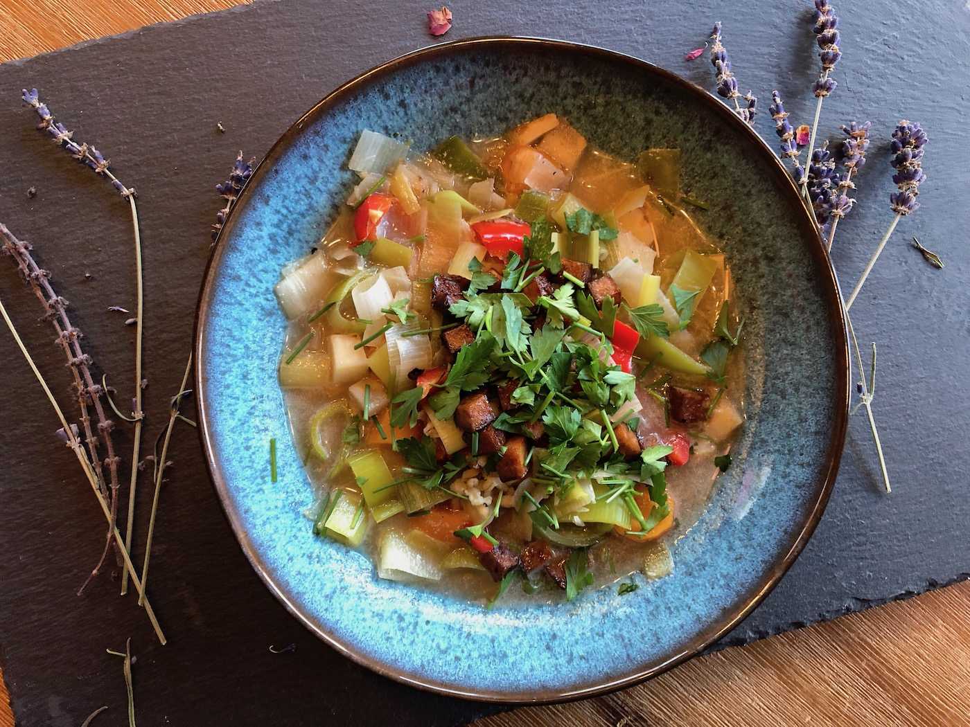 HeartAndSoul-EasyVeganLiving-Gerstengraupensuppe2