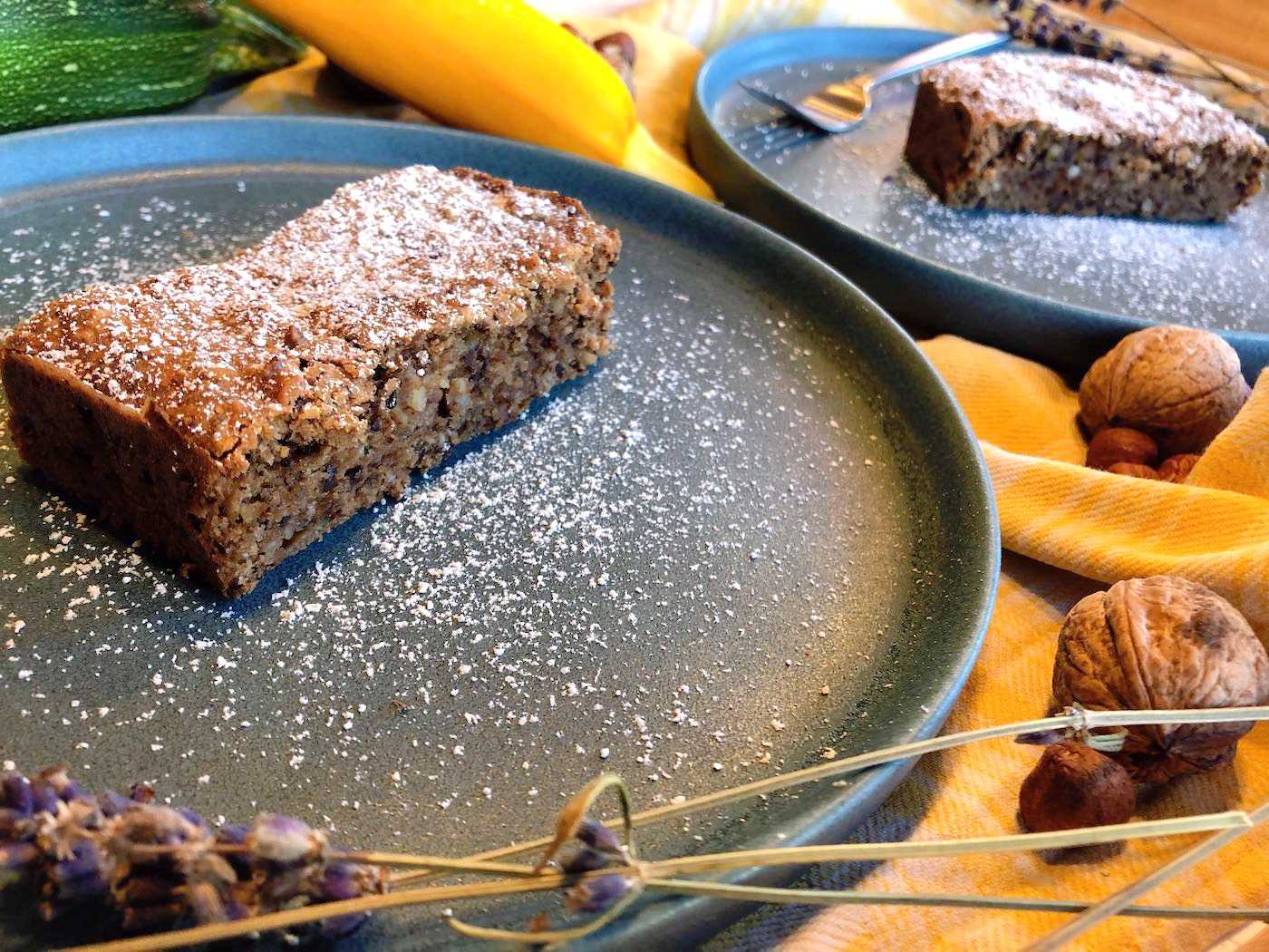 HeartAndSoul-EasyVeganLiving-Zucchinikuchen3