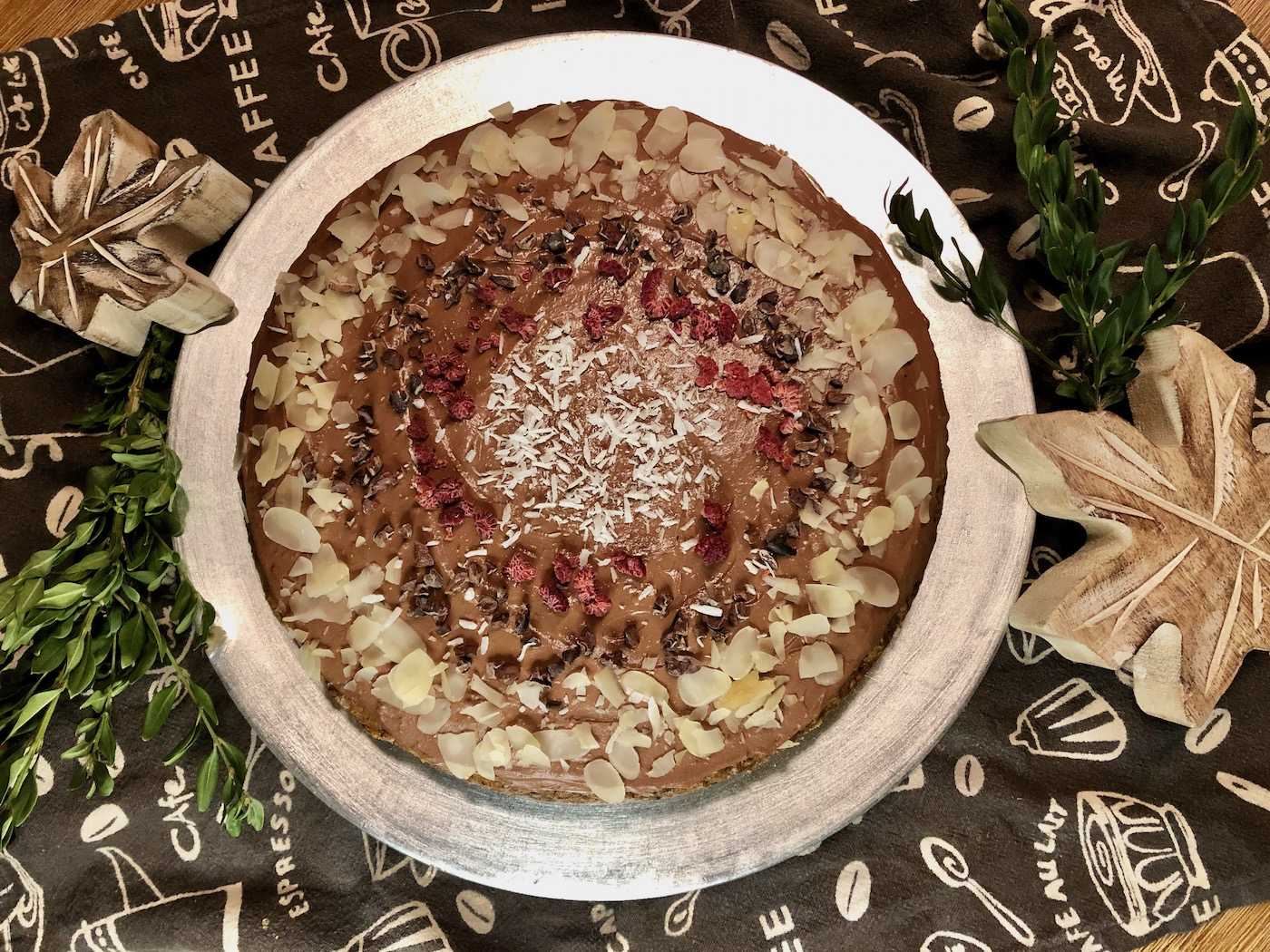 HeartAndSoul-EasyVeganLiving-ZucchinikuchenSchokohaube1