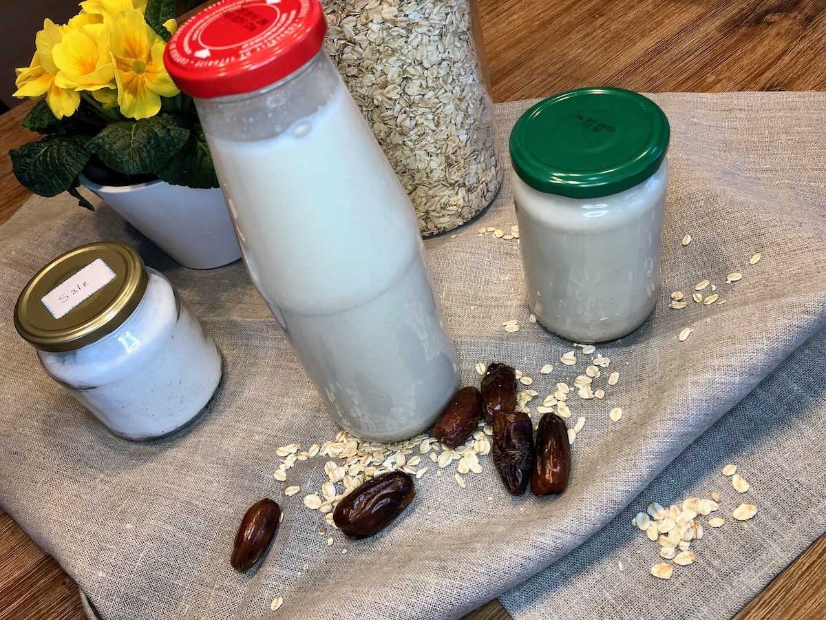 Homemade Hafermilch